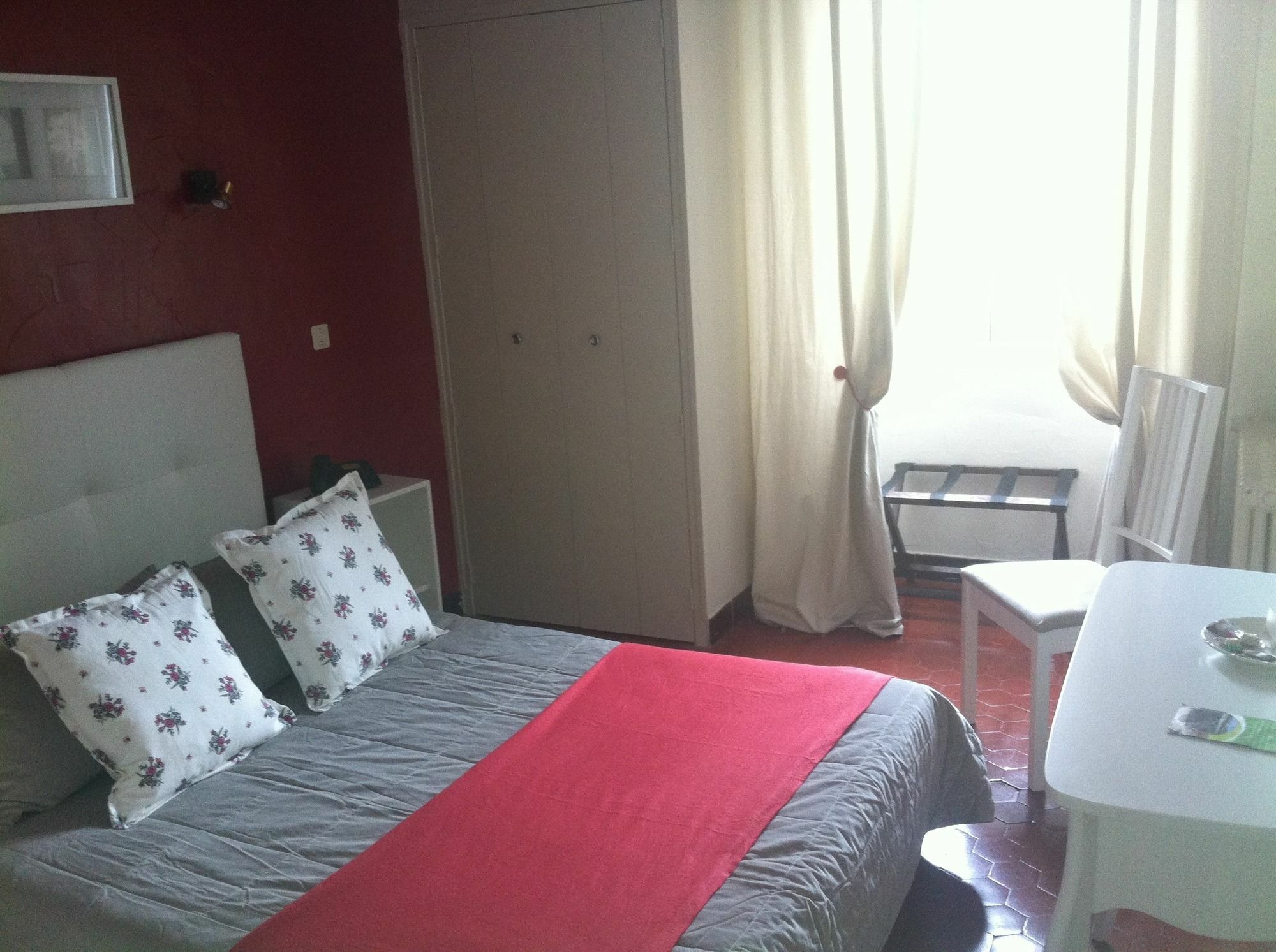 Hotel Citotel De Provence 3*
